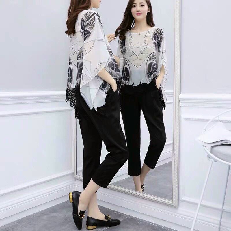 Áo LÁ Đen Tay Dơi Chân Ren - SM52